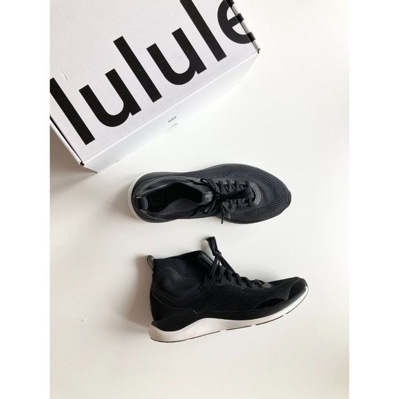 lululemon athletica Shoes - LULULEMON ChargeFeel Workout Mid Black Seamless Sneakers Running Shoes, Size 9